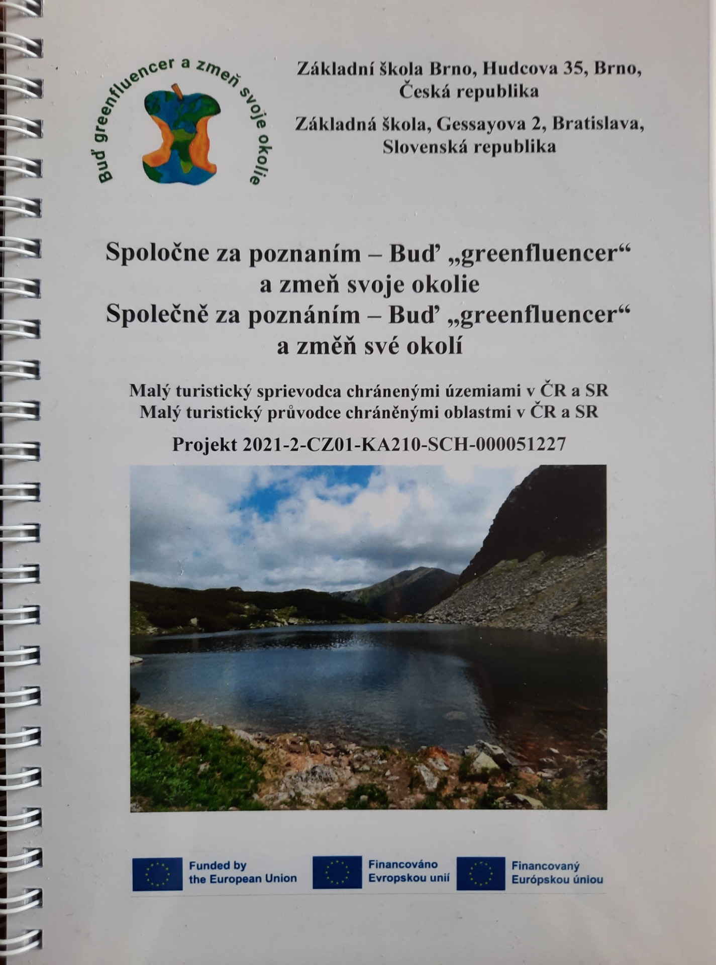 Publikácia Malý turistický sprievodca chránenými územiami ČR a SR - Obrázok 1
