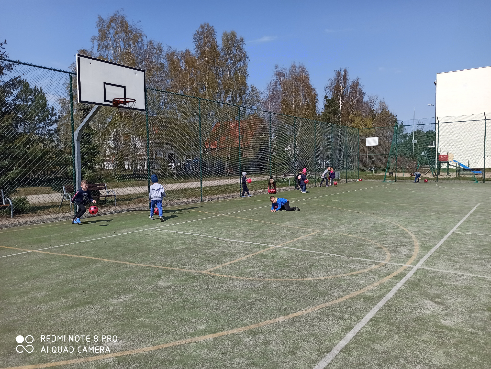 Zadanie współfinansowane przez Powiat Wrzesiński - zajęcia sportowe dla 5 i 6 latków  w ramach Uczniowskiego Klubu Sportowego Zasutowo - Obrazek 6