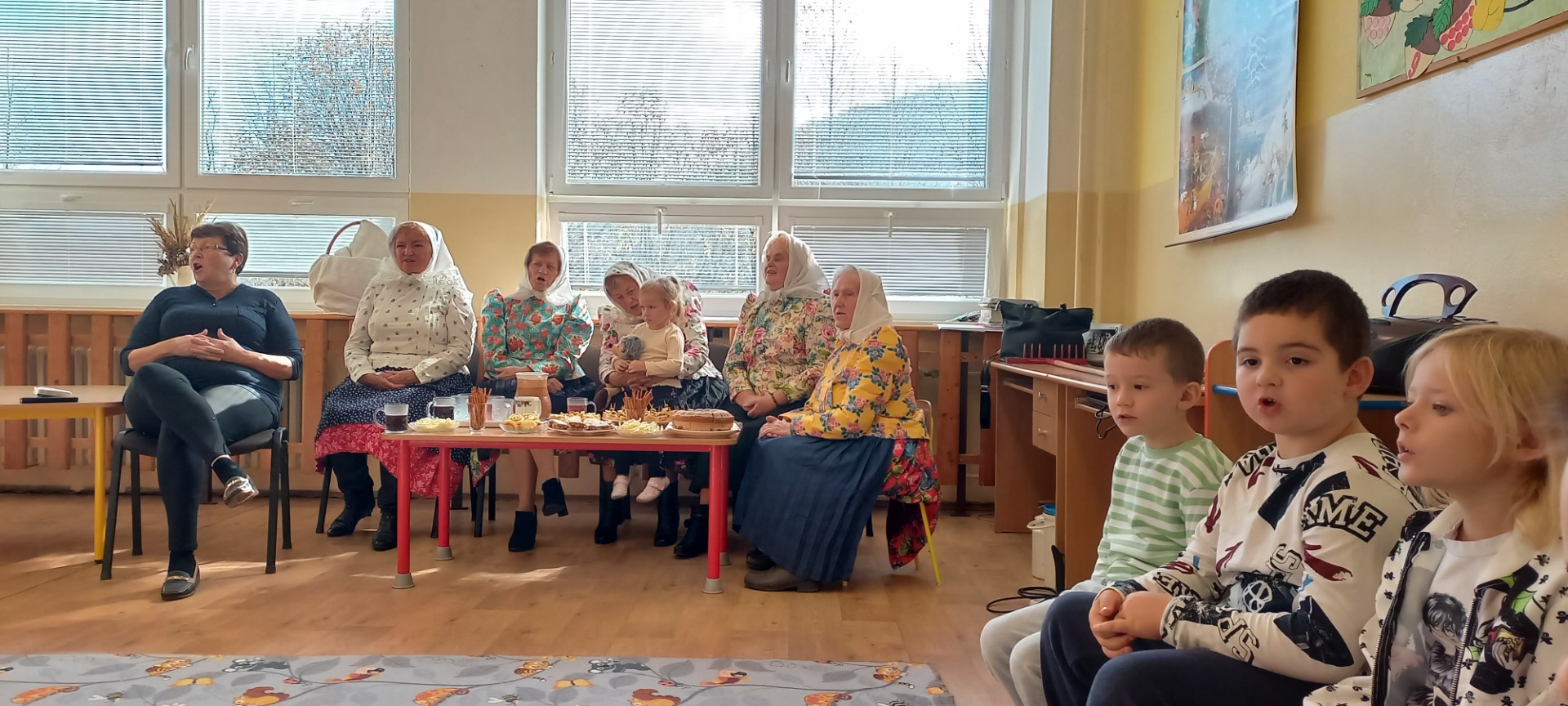Deň materských škôl s členkami výboru Jednoty klubu dôchodcov  - Obrázok 2