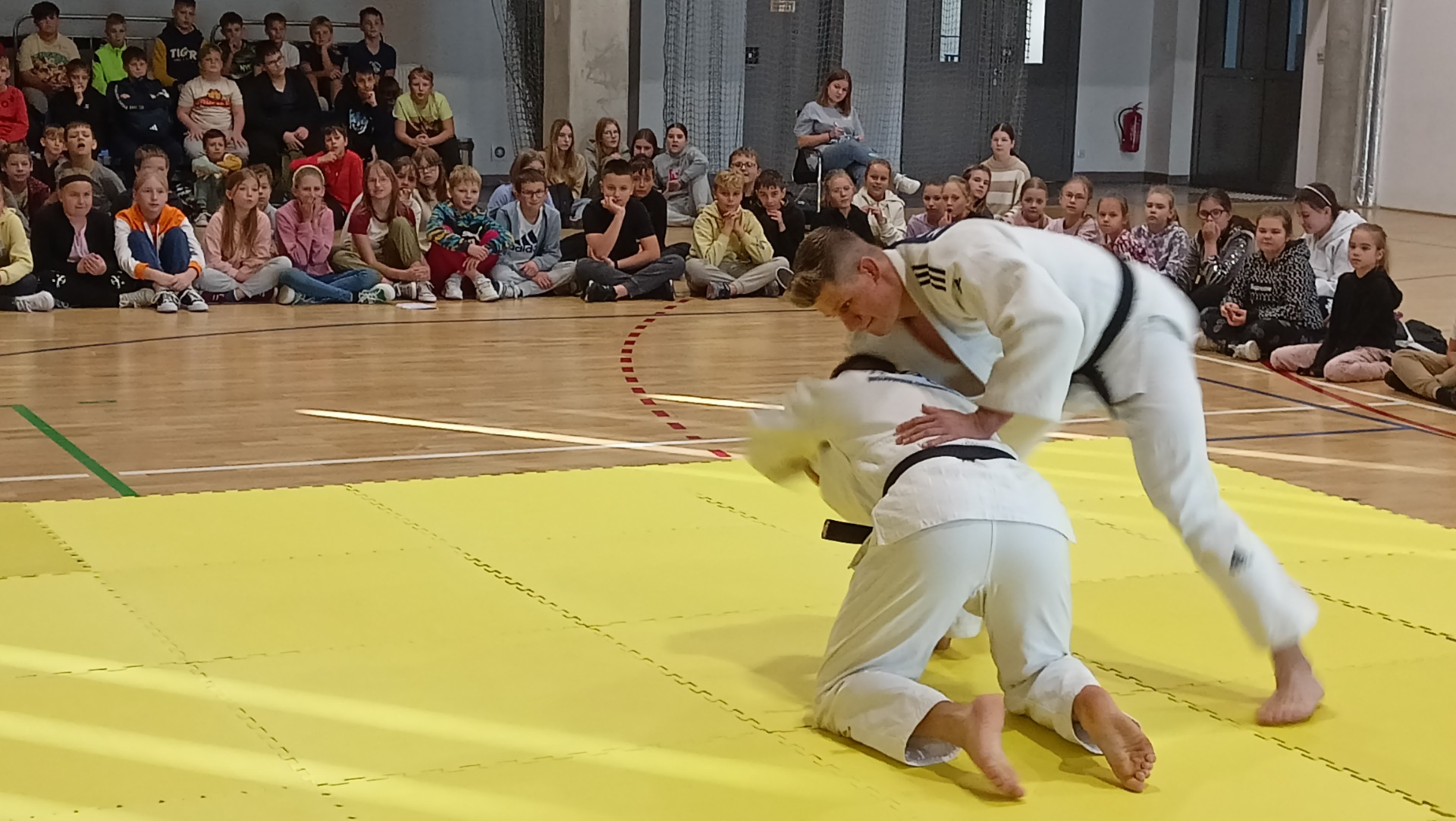 Pokaz judo klubu "Wojownik" Skierniewice dla ucz. kl. IV-VIII - Obrazek 3