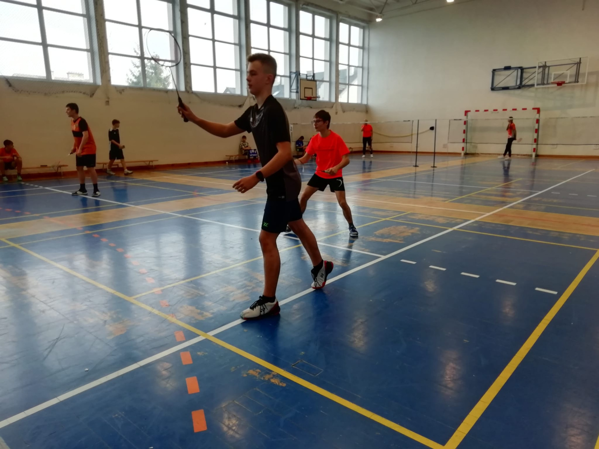 Mistrzostwa powiatu w drużynowym badmintonie dziewcząt i chłopców.  - Obrazek 3