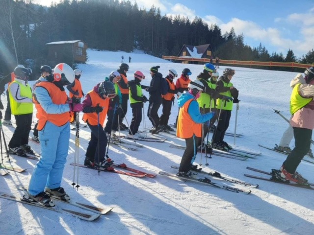 Absolvovali sme lyžiarsky výcvik v Tatranskej Štrbe - Obrázok 6