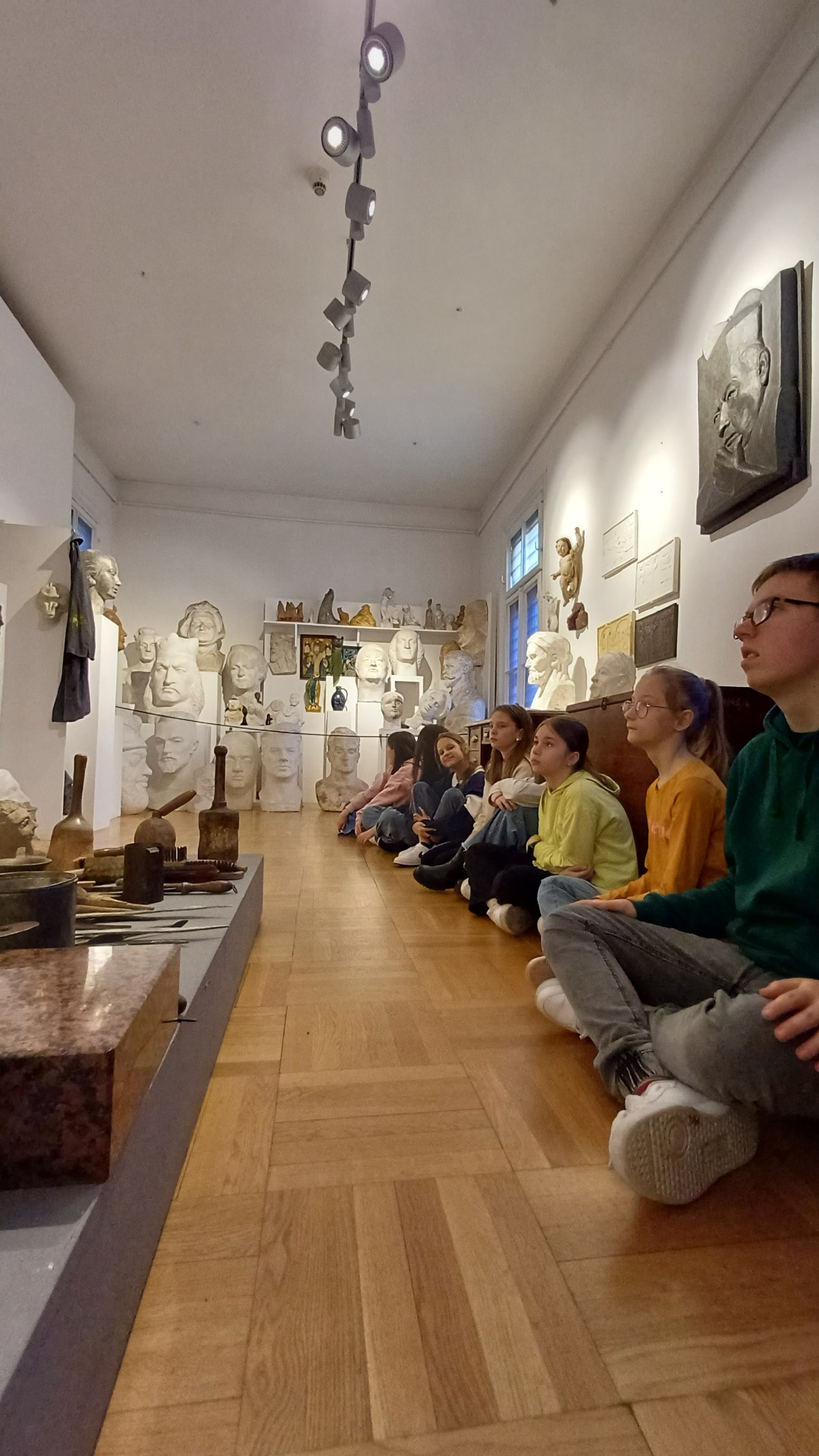 Wycieczka do muzeum Alfonsa Karnego - Obrazek 1