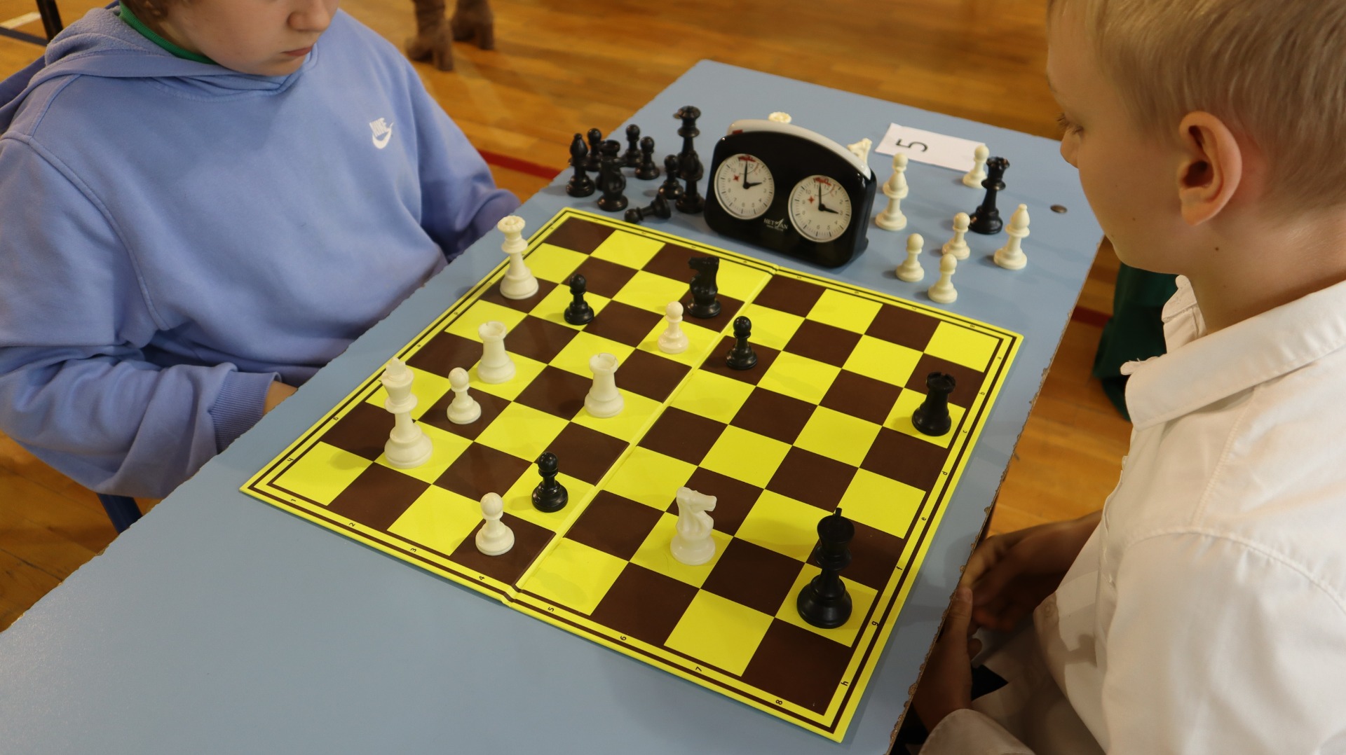 Gala Play Chess - Obrazek 1