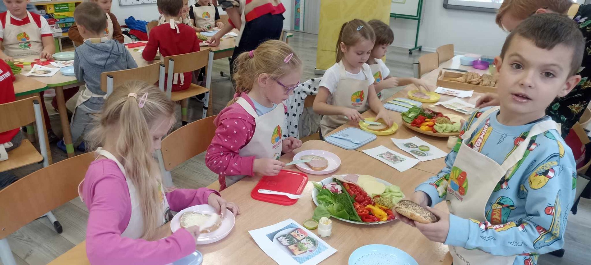 Warsztaty kulinarne w przedszkolu - Obrazek 4