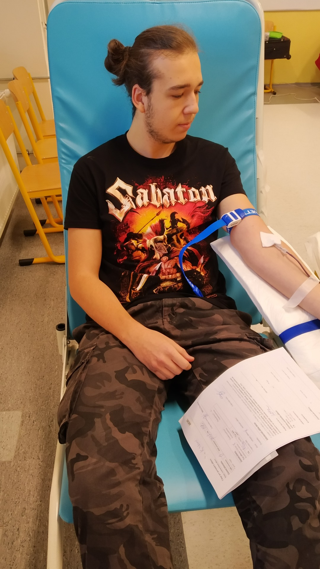 Buď odvážny a daruj krv - študentská kvapka krvi - Obrázok 5