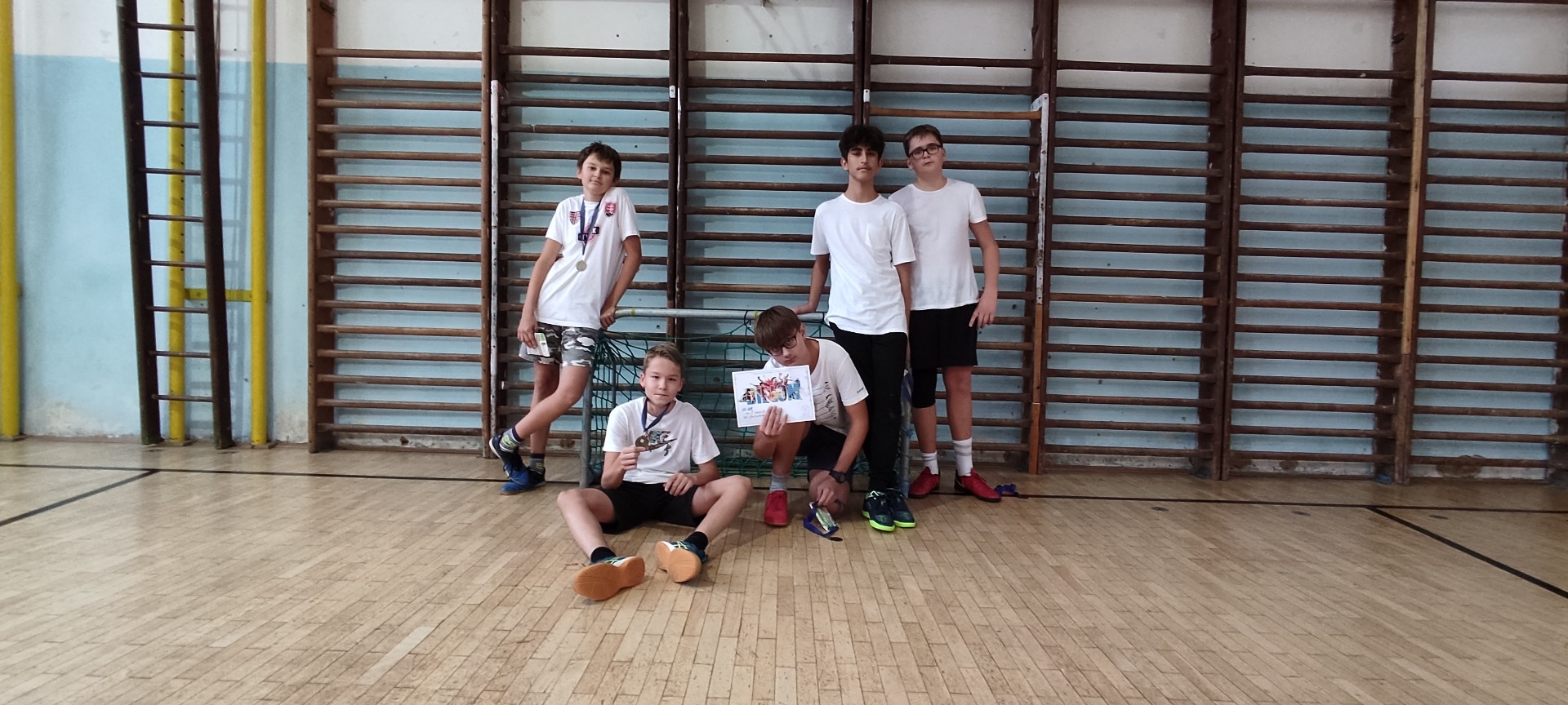 Futsalový turnaj žiakov osemročného gymnázia - Obrázok 4