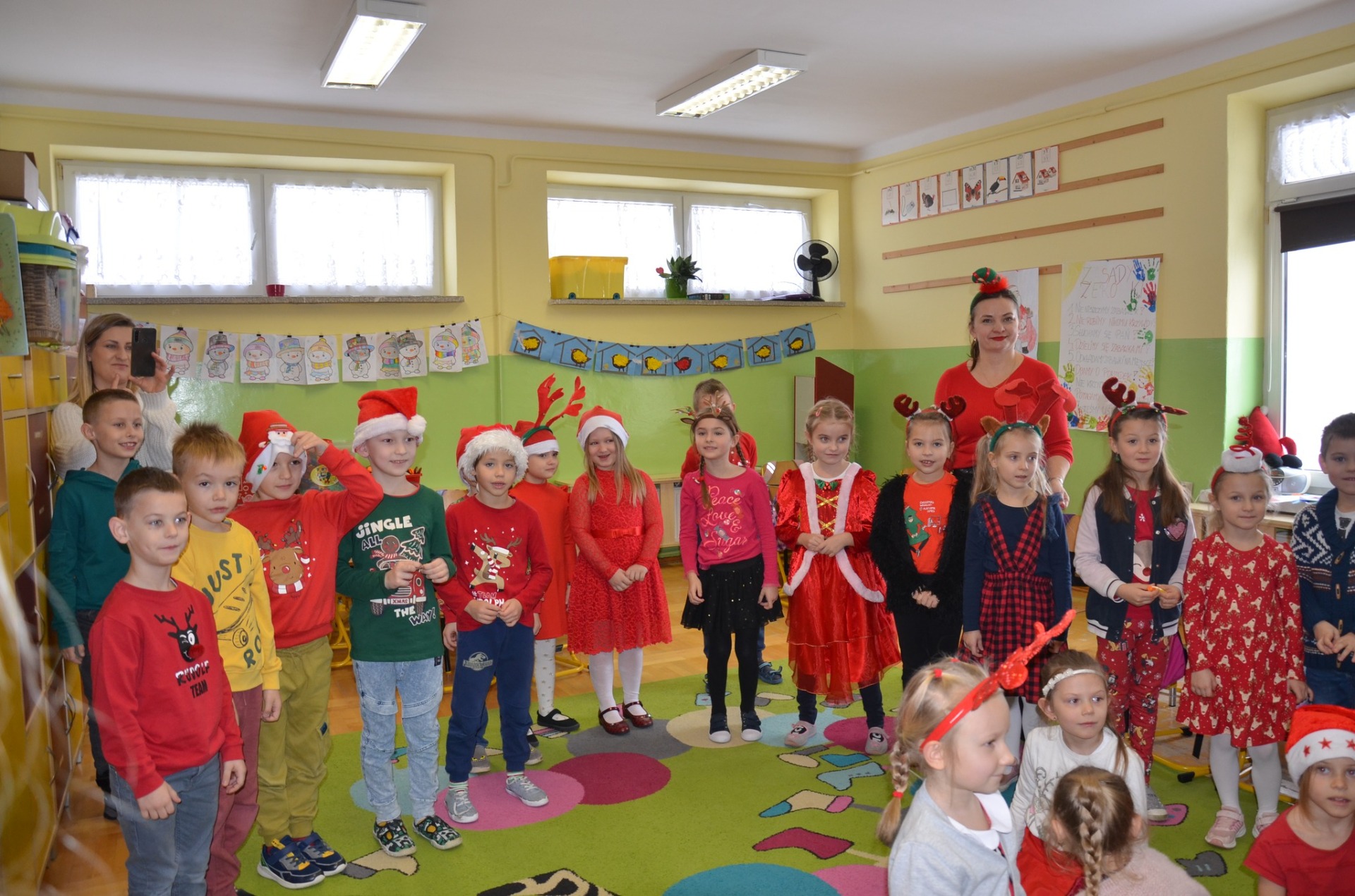 Wizyta Świętego Mikołaja w naszej szkole - Obrazek 4